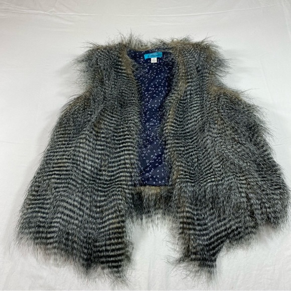 buttons Tops - Buttons Black Fur Striped Vest Grey Faux Fur Womens Swings Style Size Sm…
